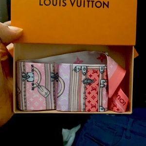 LV women head band & shoes to match